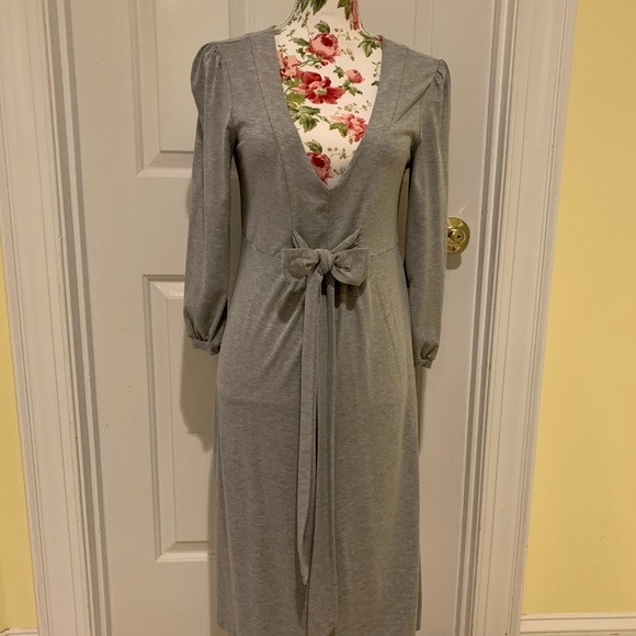 GAP Dresses & Skirts - GAP grey LS jersey dress w/ sash size Medium